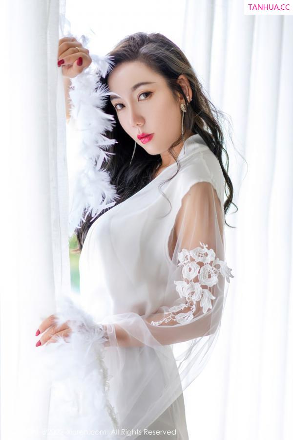 小乔  [XiuRen]高清写真图 2022.01.04 No.4420 艾静香第2张图片